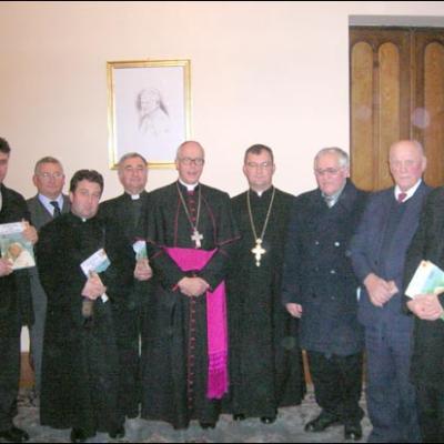 11 decembrie 2006: Bucureşti (Nunţiatura apostolică): Lansarea cărţii "Un buchet de laude pentru papa Ioan Paul al II-lea"