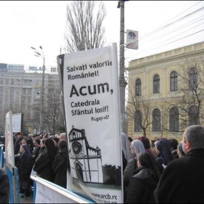 15 februarie 2007: Bucureşti: Manifestare de protest în problema catedralei