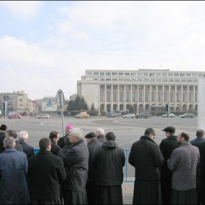 15 februarie 2007: Bucureşti: Manifestare de protest în problema catedralei