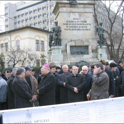 15 februarie 2007: Bucureşti: Manifestare de protest în problema catedralei
