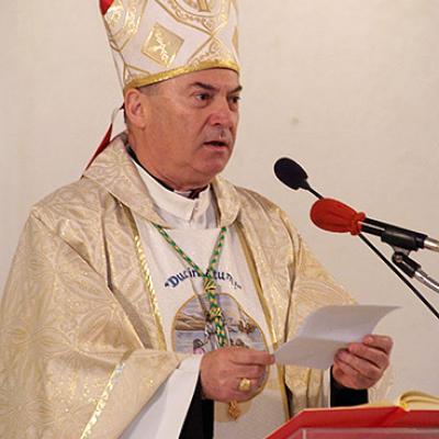 8 aprilie 2007: Iaşi: Liturghia din noaptea Învierii (FOCUS)