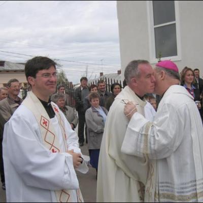 14-15 aprilie 2007: Vizită pastorală în Parohia "Fericitul Ieremia Valahul" din Roman