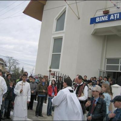 14-15 aprilie 2007: Vizită pastorală în Parohia "Fericitul Ieremia Valahul" din Roman