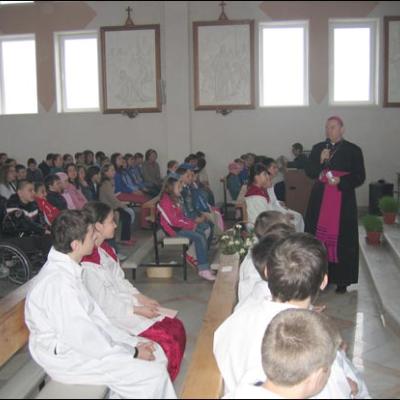 14-15 aprilie 2007: Vizită pastorală în Parohia "Fericitul Ieremia Valahul" din Roman