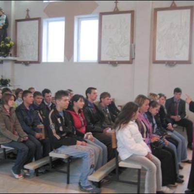 14-15 aprilie 2007: Vizită pastorală în Parohia "Fericitul Ieremia Valahul" din Roman