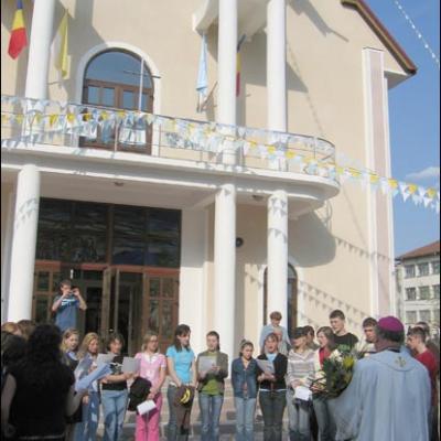 29 aprilie 2007: Roman: Consacrarea altarului şi sfinţirea bisericii "Isus, Bunul Pastor"