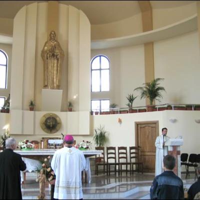 29 aprilie 2007: Roman: Consacrarea altarului şi sfinţirea bisericii "Isus, Bunul Pastor"