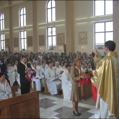 29 aprilie 2007: Roman: Consacrarea altarului şi sfinţirea bisericii "Isus, Bunul Pastor"