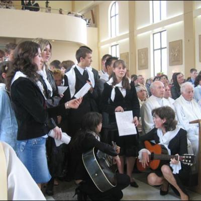 29 aprilie 2007: Roman: Consacrarea altarului şi sfinţirea bisericii "Isus, Bunul Pastor"