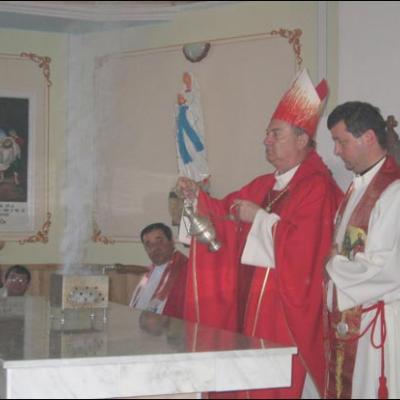 26 mai 2007: Capăta: Sfinţirea noului lăcaş şi consacrarea altarului