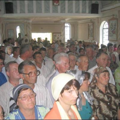 26 mai 2007: Ştefan cel Mare: Consacrarea altarului bisericii