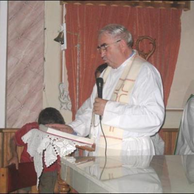 26 mai 2007: Ştefan cel Mare: Consacrarea altarului bisericii