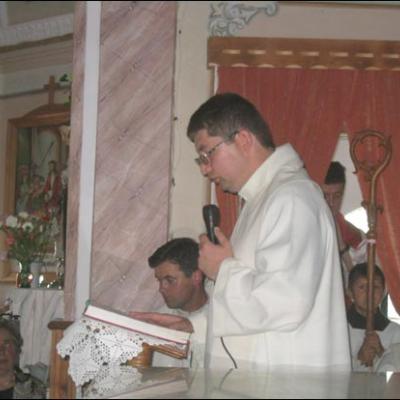 26 mai 2007: Ştefan cel Mare: Consacrarea altarului bisericii