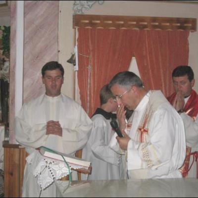 26 mai 2007: Ştefan cel Mare: Consacrarea altarului bisericii