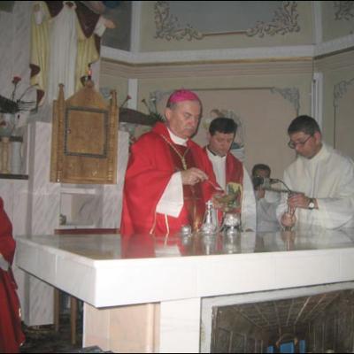 26 mai 2007: Ştefan cel Mare: Consacrarea altarului bisericii