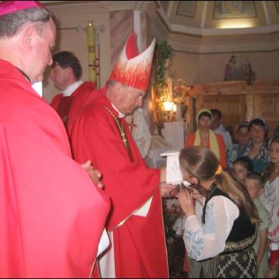 26 mai 2007: Ştefan cel Mare: Consacrarea altarului bisericii