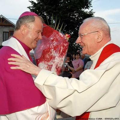 28 mai 2007: Săbăoani: Sfinţirea unei grote dedicate Maicii Domnului (foto: FOCUS)