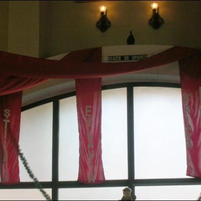 3 iunie 2007: Iaşi ("Sf. Tereza"): Sub adierea Duhului Sfânt şi privind la Maria (foto: Ovidiu Bişog)