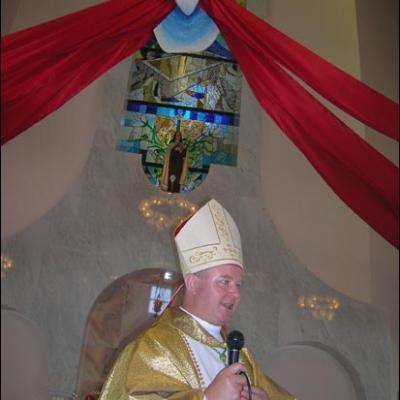 3 iunie 2007: Iaşi ("Sf. Tereza"): Sub adierea Duhului Sfânt şi privind la Maria (foto: Ovidiu Bişog)