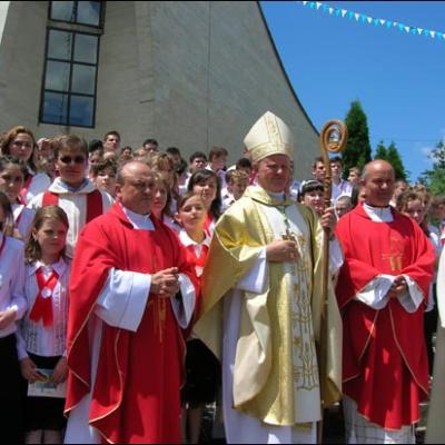 3 iunie 2007: Iaşi ("Sf. Tereza"): Sub adierea Duhului Sfânt şi privind la Maria (foto: Ovidiu Bişog)