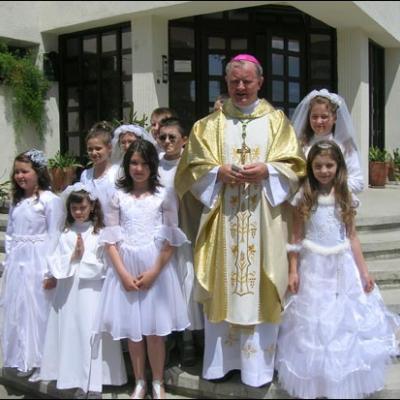 3 iunie 2007: Iaşi ("Sf. Tereza"): Sub adierea Duhului Sfânt şi privind la Maria (foto: Ovidiu Bişog)