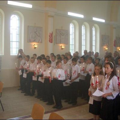 9 iunie 2007: Buhonca: Consacrarea altarului şi sacramentul Mirului