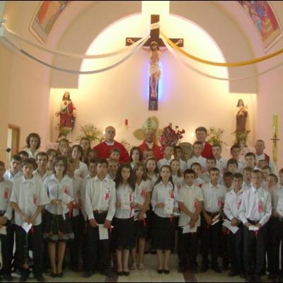 9 iunie 2007: Buhonca: Consacrarea altarului şi sacramentul Mirului