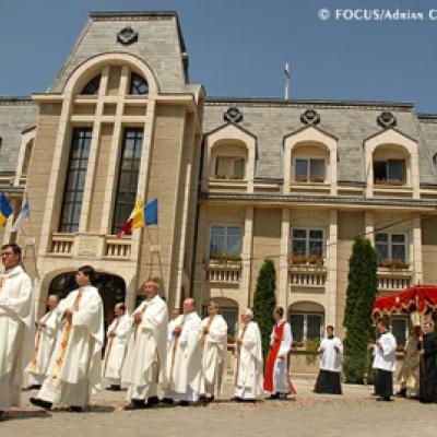 10 iunie 2007: Iaşi: Procesiune cu sfântul sacrament (FOCUS)