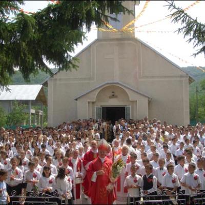 17 iunie 2007: Administrarea Mirului în Parohia Ploscuţeni