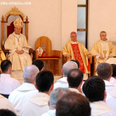 24 iunie 2007: Iaşi: Sfinţiri de preoţi (FOCUS)
