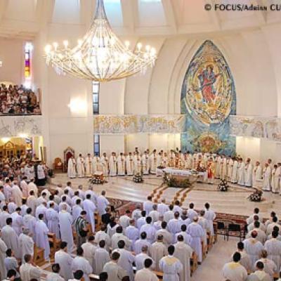 24 iunie 2007: Iaşi: Sfinţiri de preoţi (FOCUS)