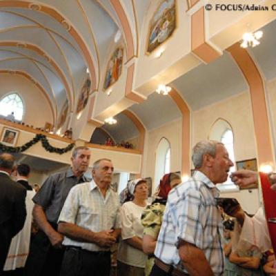 29 iunie 2007: Răducăneni: PS Petru Gherghel oaspete la hram (FOCUS)