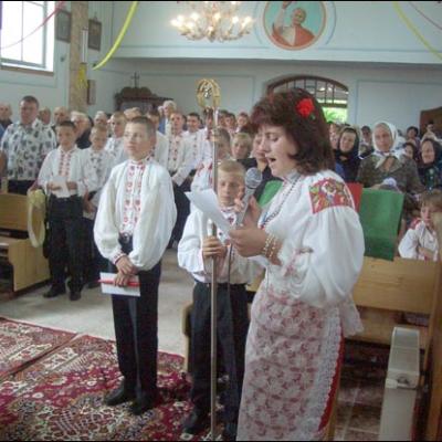 30 iunie 2007: Administrarea Mirului în Filiala Pleşa a Parohiei Poiana Micului