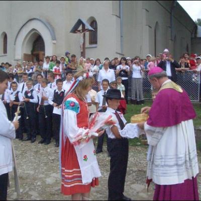 30 iunie 2007: Administrarea Mirului în Parohia Poiana Micului