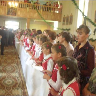 30 iunie 2007: Administrarea Mirului în Parohia Poiana Micului