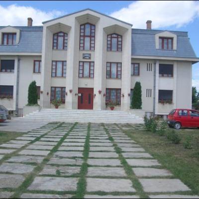8 iulie 2007: Administrarea Mirului în Parohia Şcheia