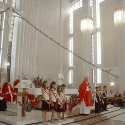 8 iulie 2007: Administrarea Mirului în Parohia Şcheia