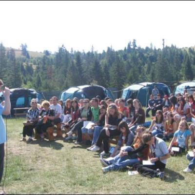 12-15 iulie 2007: Comăneşti: Acţiunea Catolică la 15 ani