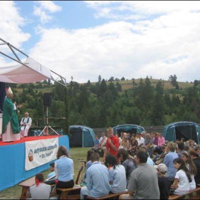 12-15 iulie 2007: Comăneşti: Acţiunea Catolică la 15 ani