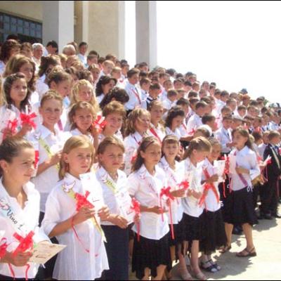 15 iulie 2007: Administrarea Mirului în Parohia Fărcăşeni