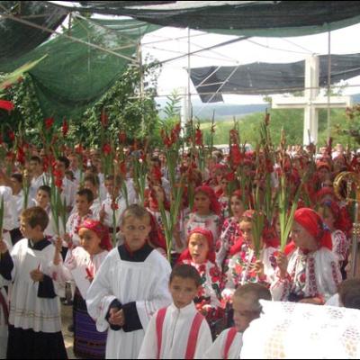 11 august 2007: Administrarea Mirului în Parohia Ciucani