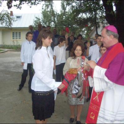 19 august 2007: Administrarea Mirului în Parohia Bârgăuani