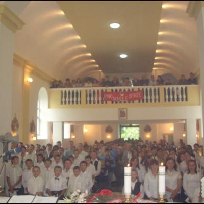 19 august 2007: Administrarea Mirului în Parohia Bârgăuani