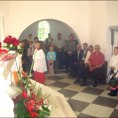 19 august 2007: Administrarea Mirului în Parohia Bârgăuani