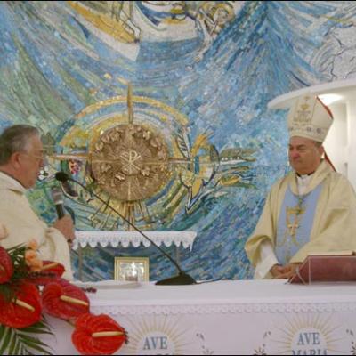 22 august 2007: Iaşi: Hramul catedralei noi