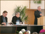 Pr. Lucian Farca (stanga), pr. Wiliu Danca (centru) si pr. Eduard Ferent (dreapta)