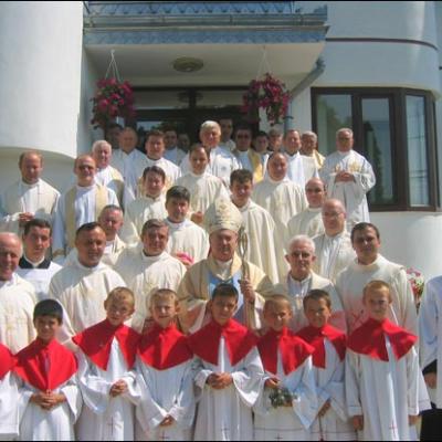 23 august 2007: Iugani: Binecuvântarea unui dispensar şi a unei grădiniţe