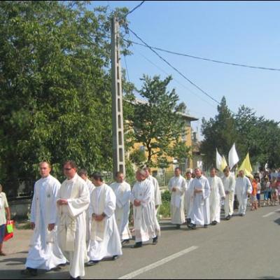 25 august 2007: Sascut Târg: Consacrarea altarului bisericii