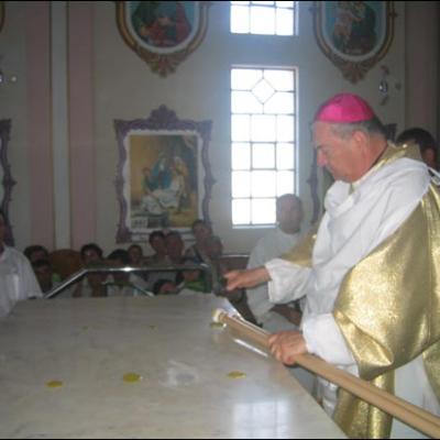 25 august 2007: Sascut Târg: Consacrarea altarului bisericii