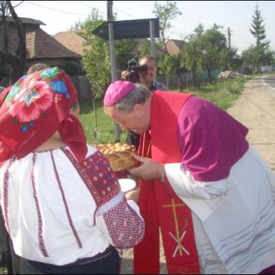 25 august 2007: Administrarea Mirului în Parohia Stufu
